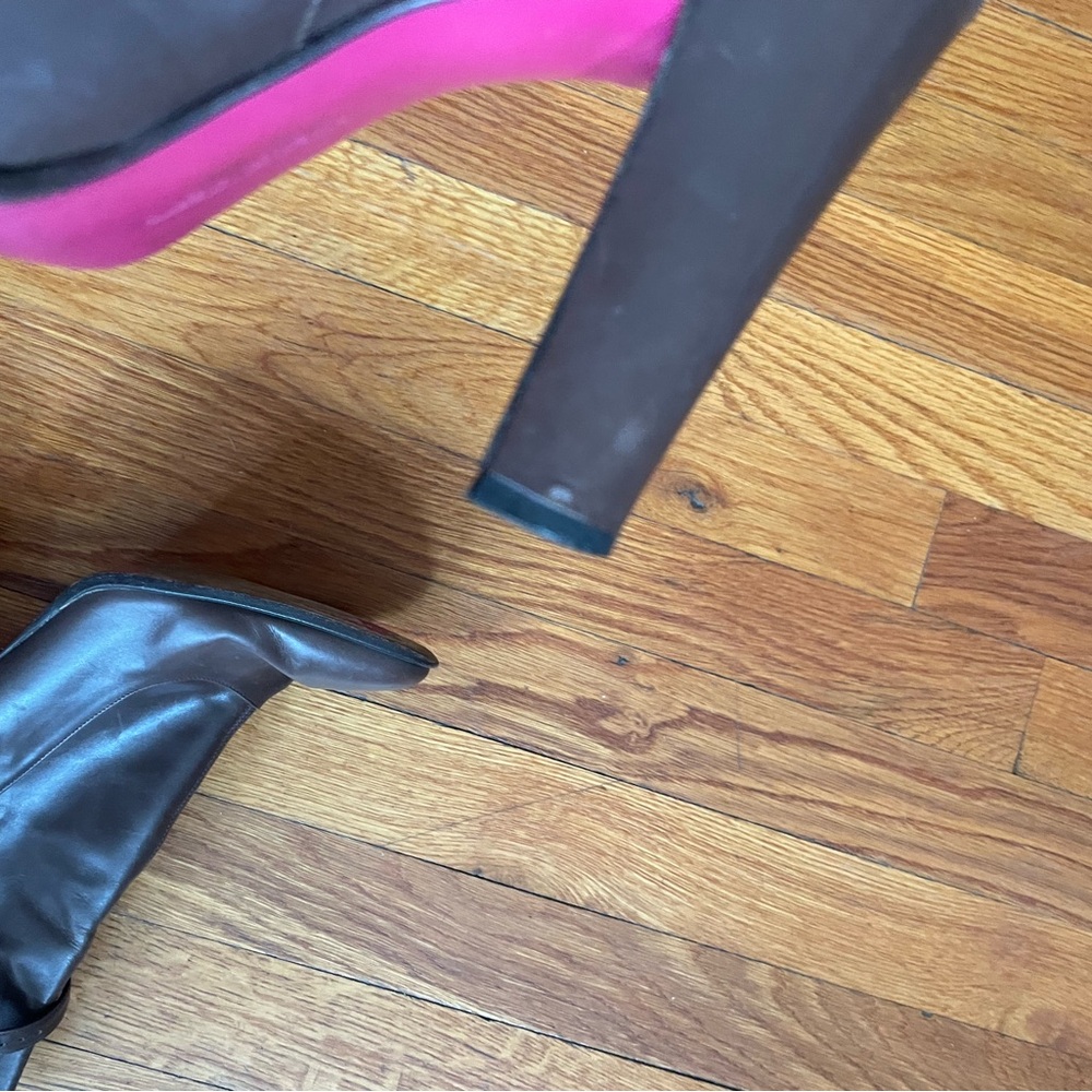 Elegant Brown Emmanuel Ungaro Leather Ankle Boots - Picture 5 of 6
